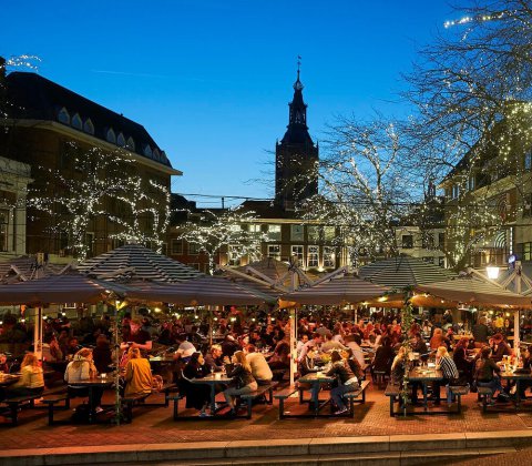 de grote markt den haag feest